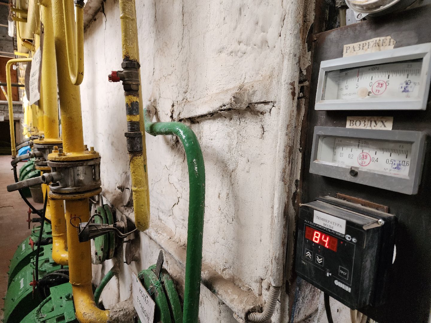 Чехов, микрорайон Венюково, котельная 4, ремонт, реконструкция, модернизация, новые котлы и насосы, демонтаж старого оборудования, демонтажные работы, комиссия, проверка, глава округа михаил собакин,