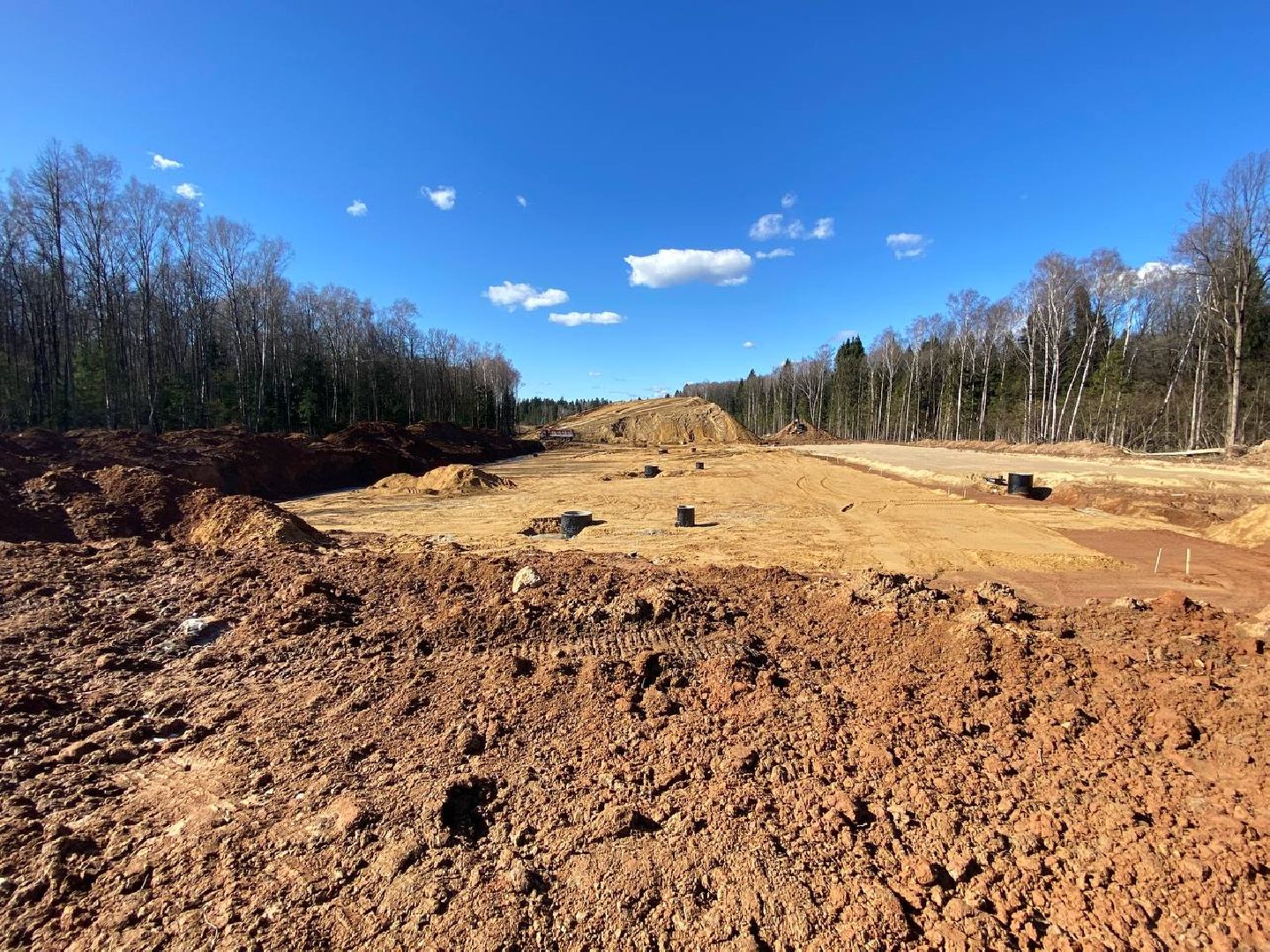 строительство в Красногрске, дублел пятницкого шоссе, строительство дороги,