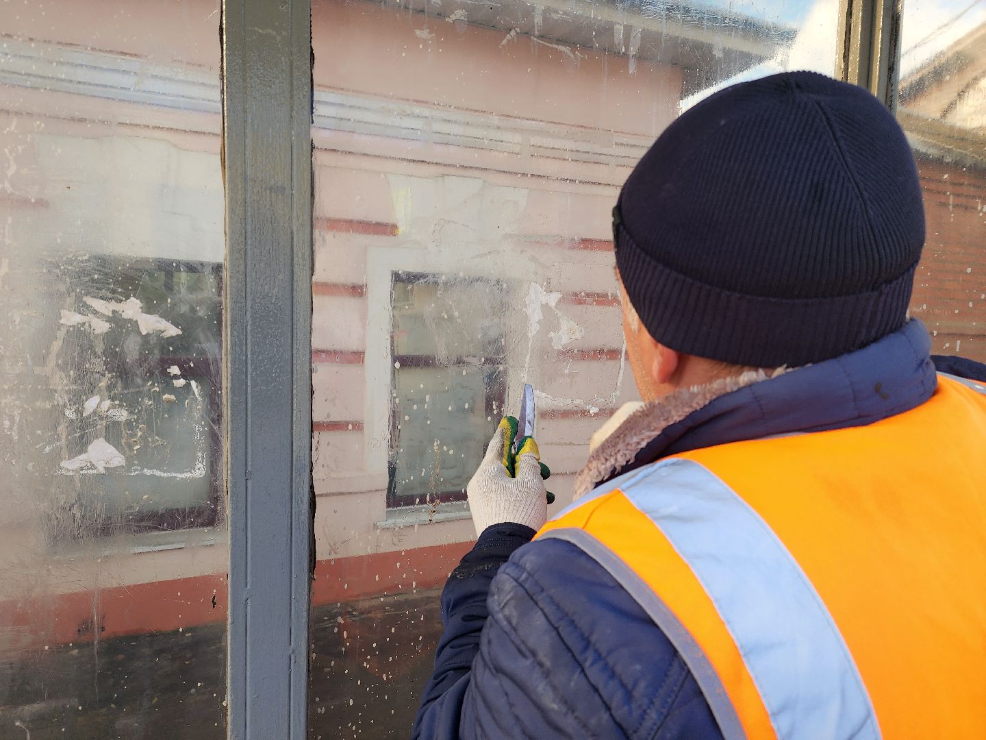 Зарайск, весенне-летняя уборка, мойка остановок,