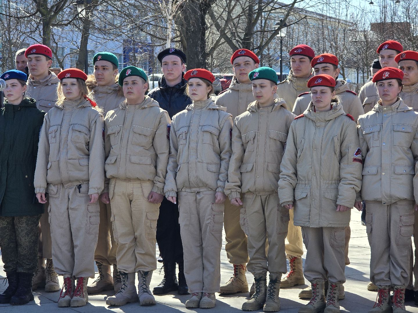 Коломна, выставка под открытым небом, герои сво, вертикалки,