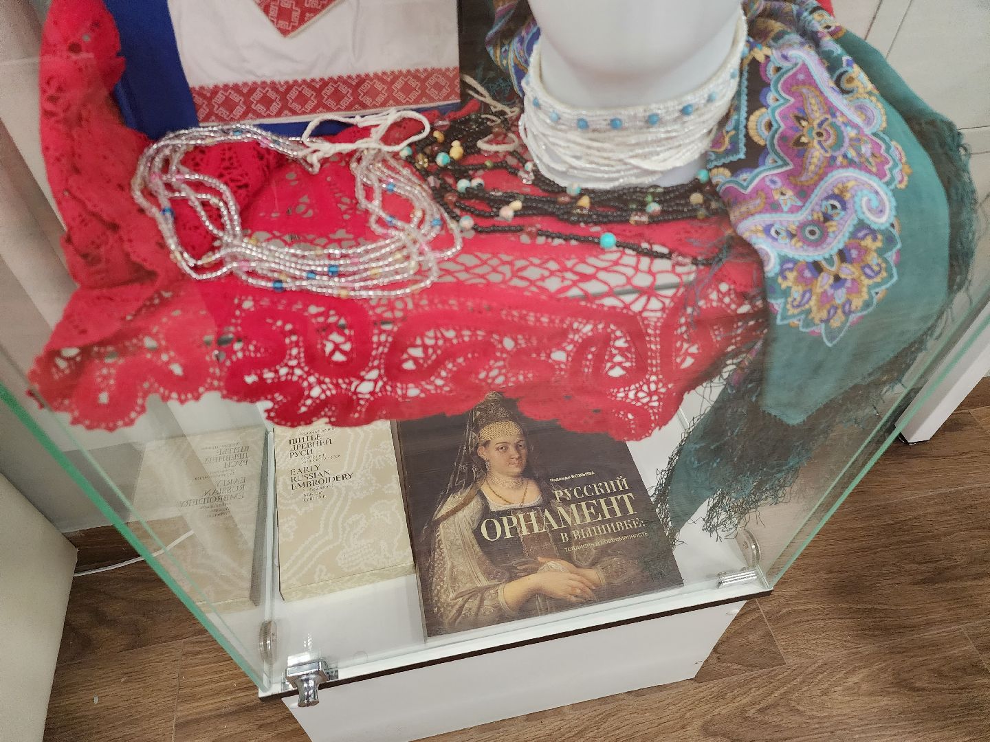 долгопрудный, центральная библиотека, модельная библиотека, x-легион, кинологи, историческая реконструкция, кокошник, икона, шейный платок,