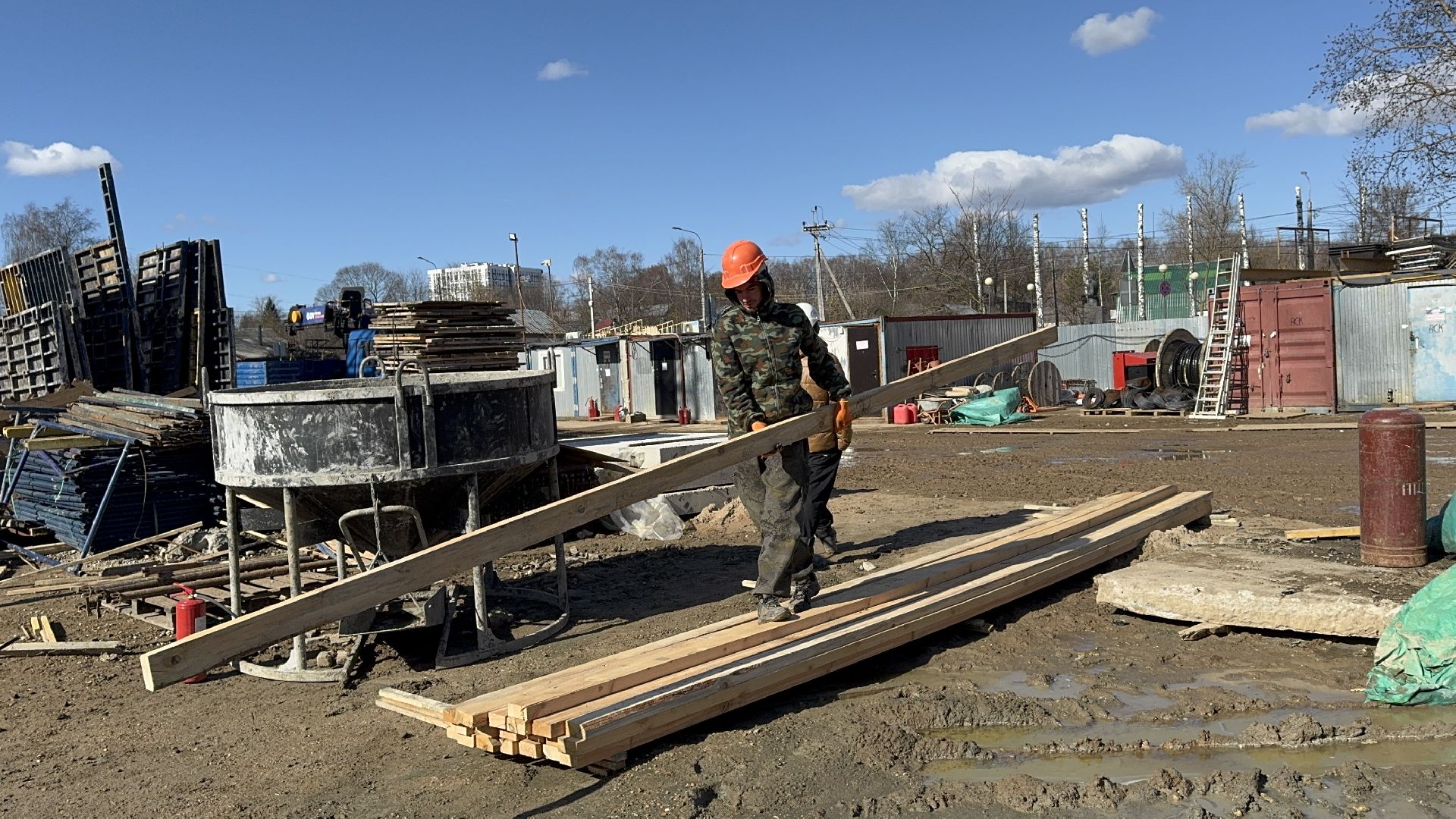 солнечногорск, пристройка к школе, гимназия, рабочие, ученики,