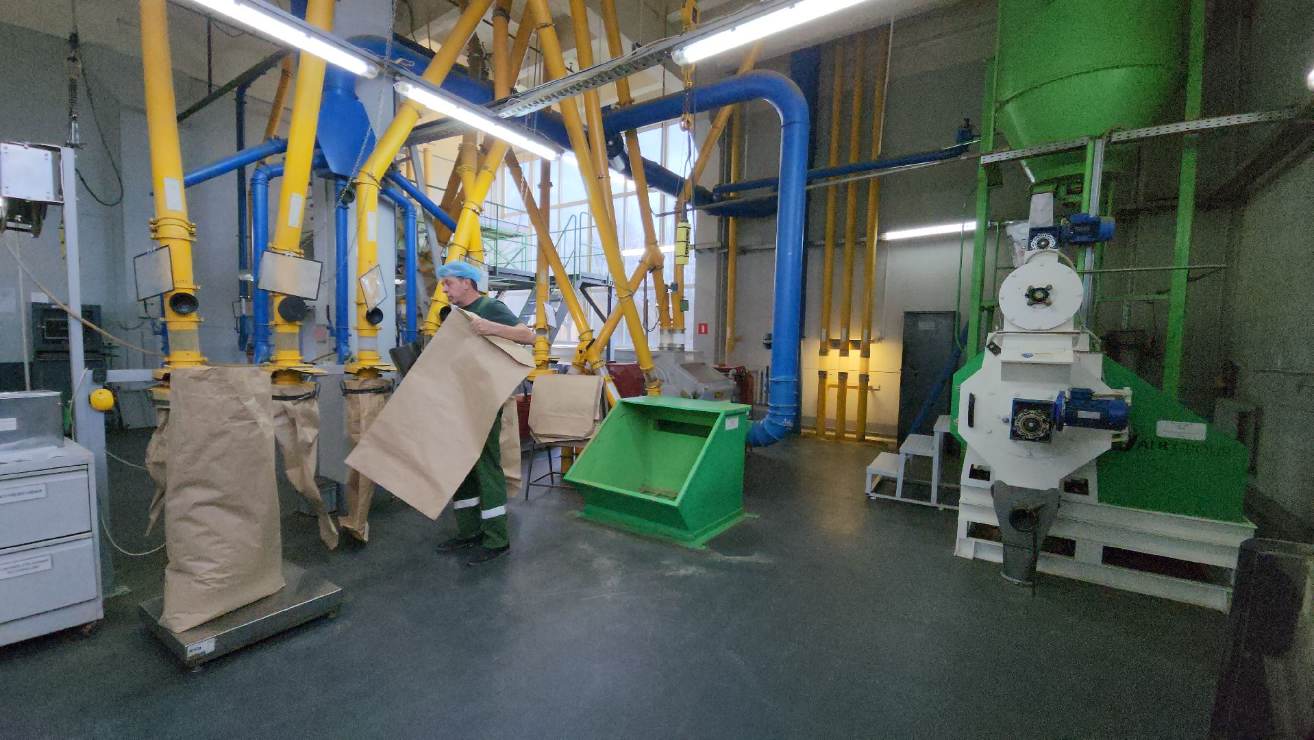 Красногорск, Завод, лекарственные травы,