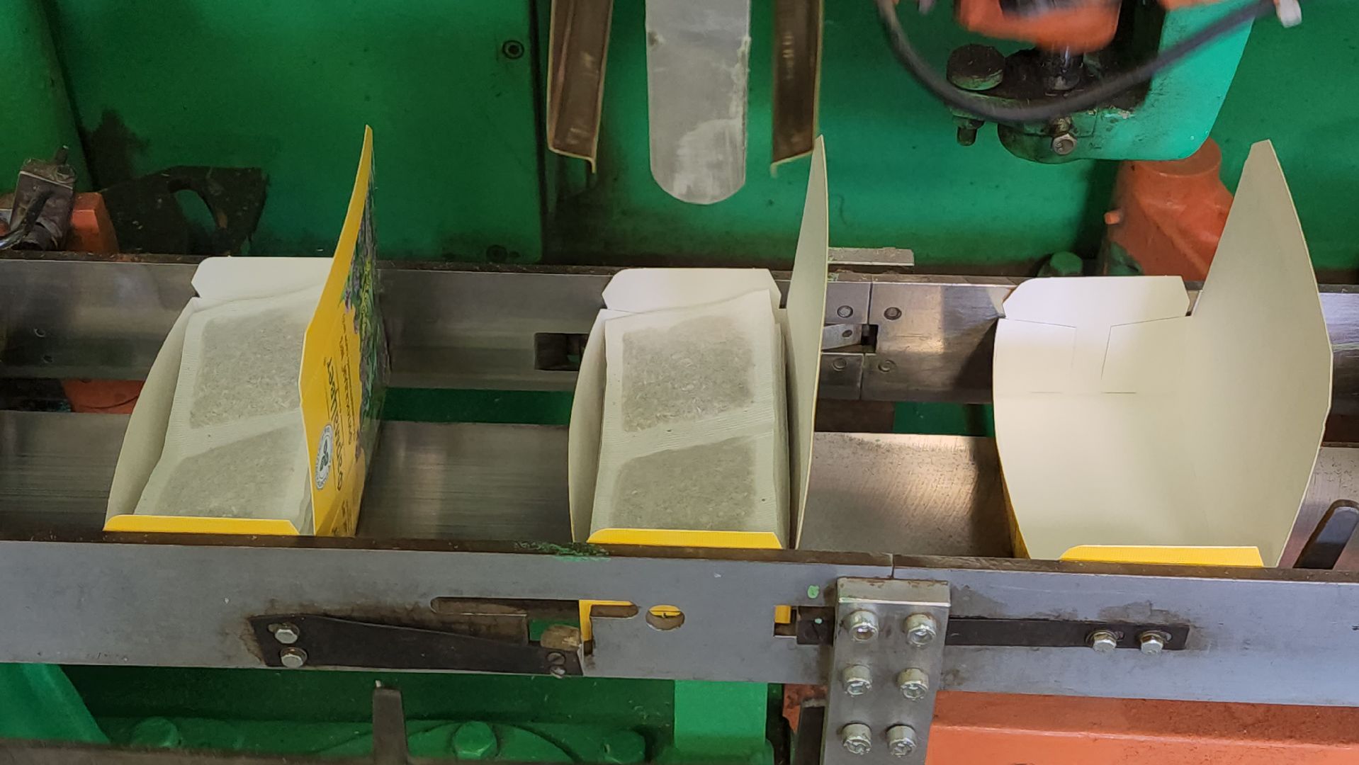 Красногорск, Завод, лекарственные травы,