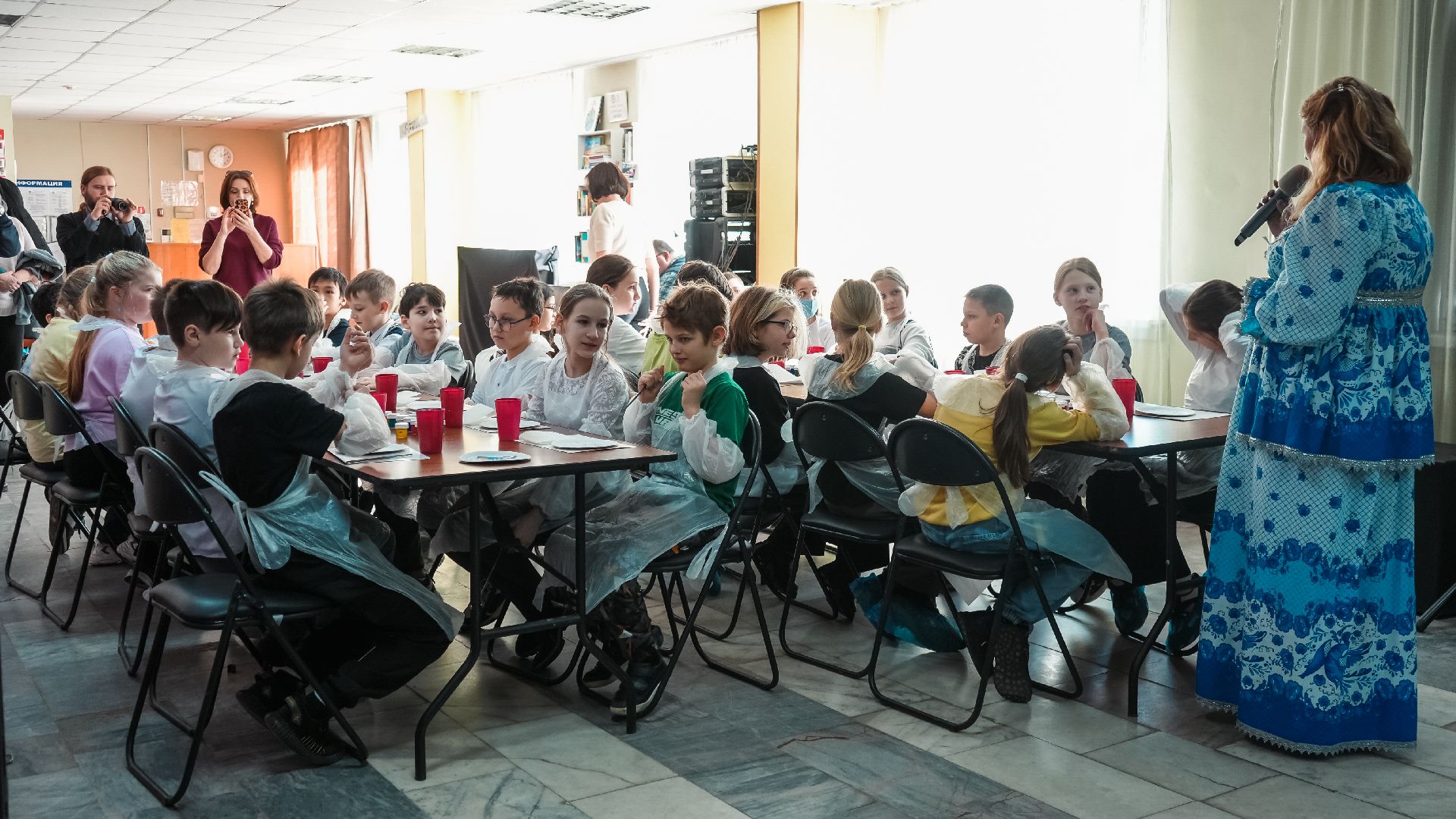 дк вертикаль, дзержинский, весна, школьники,