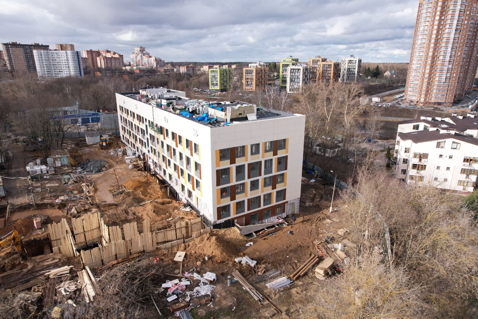 видео с коптера, капремонт роддома в химках,