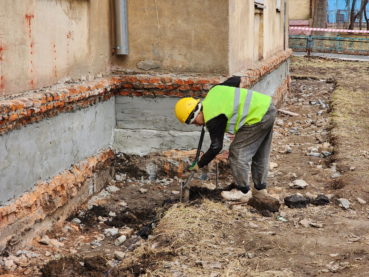 Чехов, улица Ильича 33, жилой дом, капитальный ремонт фундамента, отмостка, цоколь, бурение, заполнение пустот, укрепление и усиление фундамента, фонд капитального ремонта московской области,