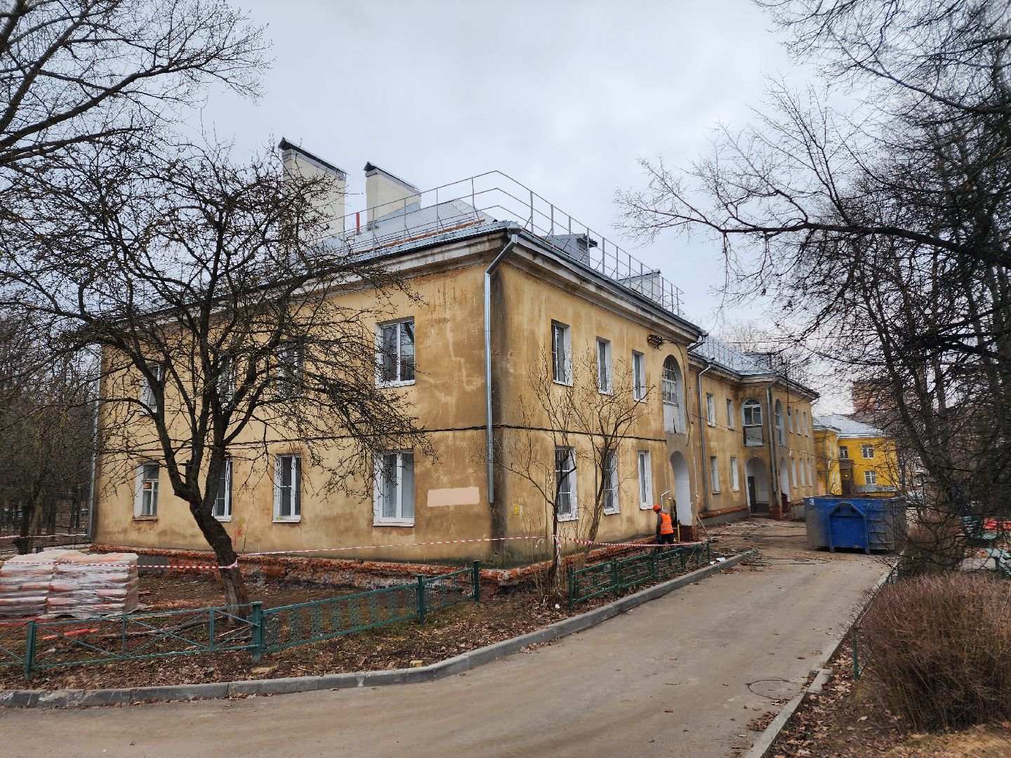 Чехов, улица Ильича 33, жилой дом, капитальный ремонт фундамента, отмостка, цоколь, бурение, заполнение пустот, укрепление и усиление фундамента, фонд капитального ремонта московской области,