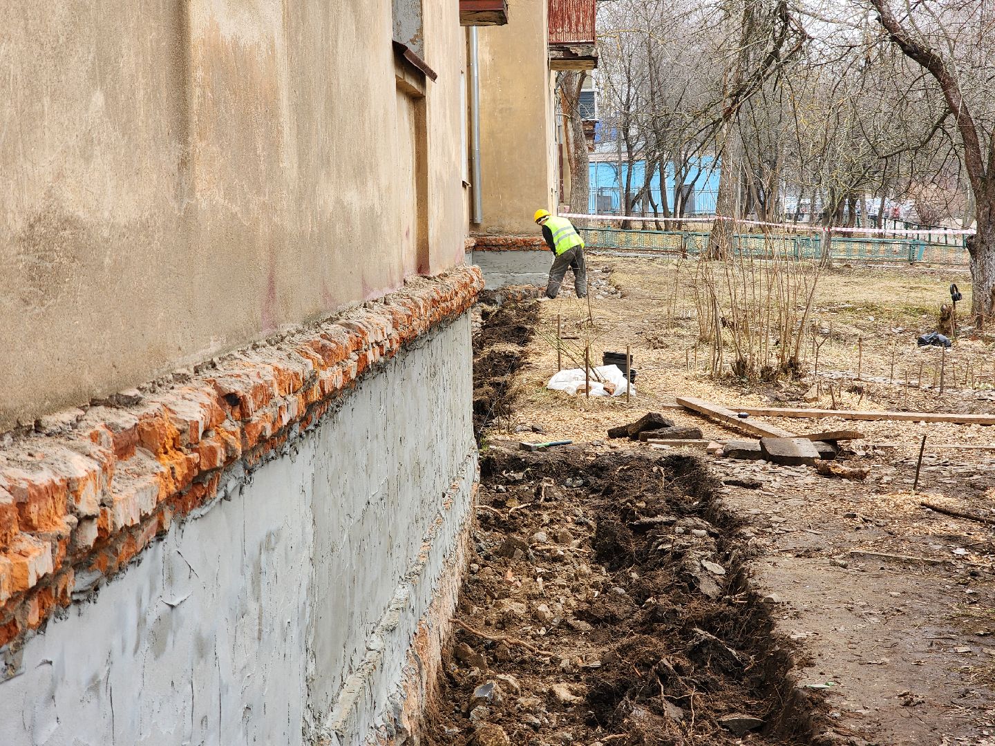Чехов, улица Ильича 33, жилой дом, капитальный ремонт фундамента, отмостка, цоколь, бурение, заполнение пустот, укрепление и усиление фундамента, фонд капитального ремонта московской области,