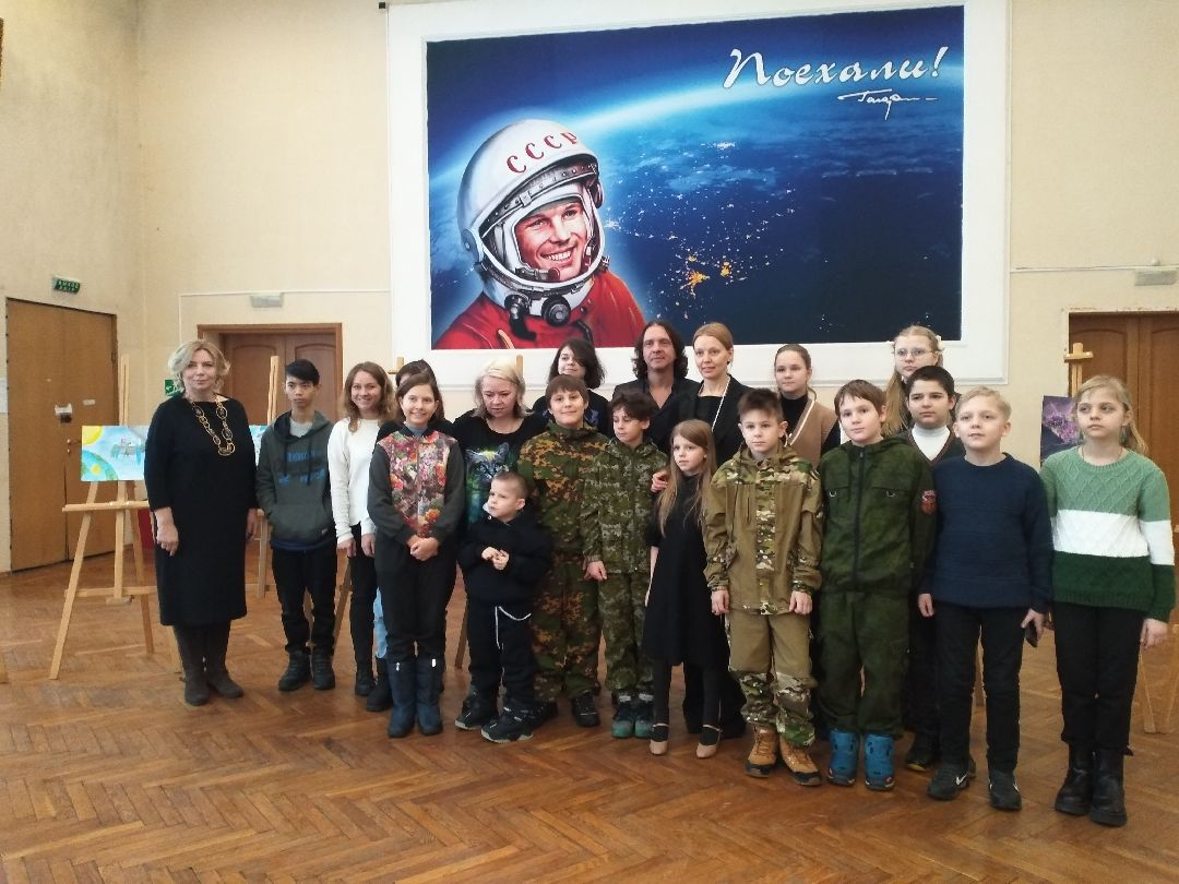 Лосино-Петровский, общество