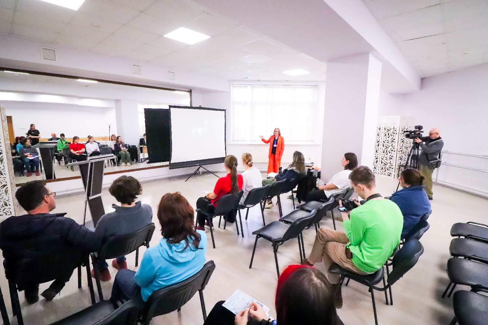 Клин, общество, образование, ярмарка вузов, студенты, школьники,