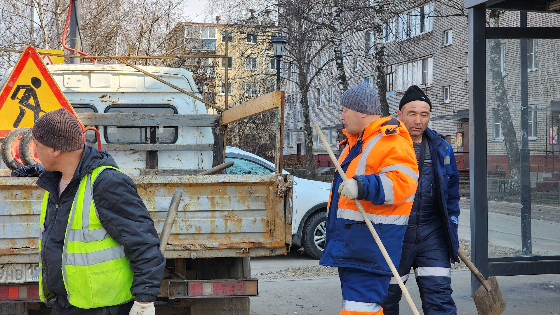 месячник благоустройства, уборка улиц, коммунальные службы, Старая Купавна, Богородский городской округ,
