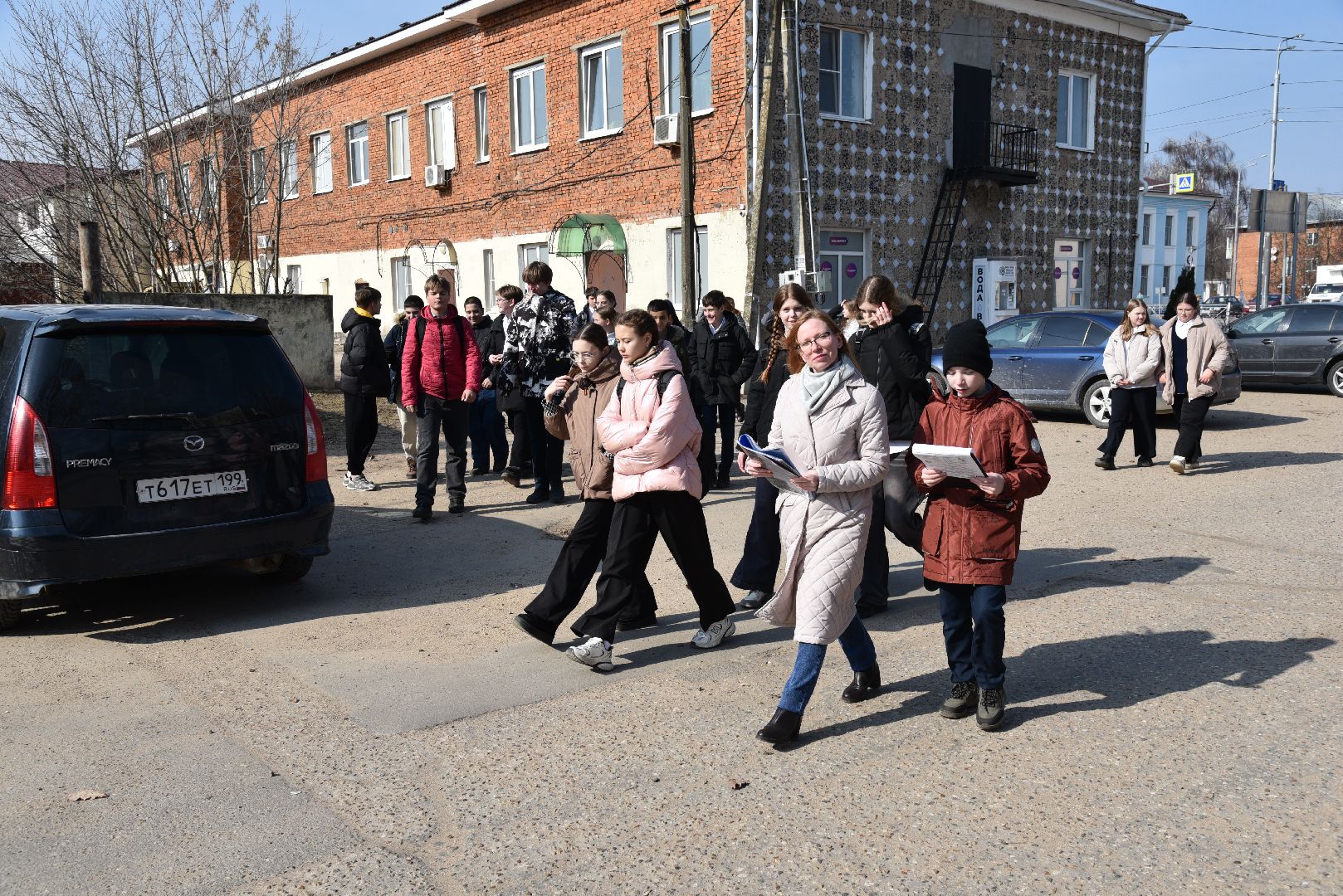 лотошино, лотошинская библиотека, лотошинский парк,