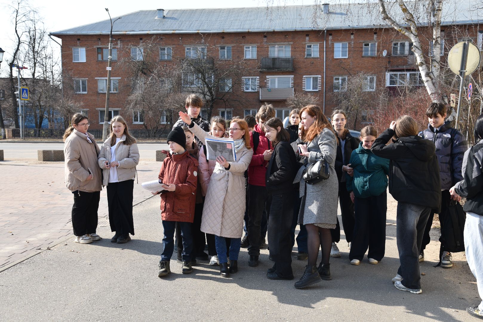 лотошино, лотошинская библиотека, лотошинский парк,