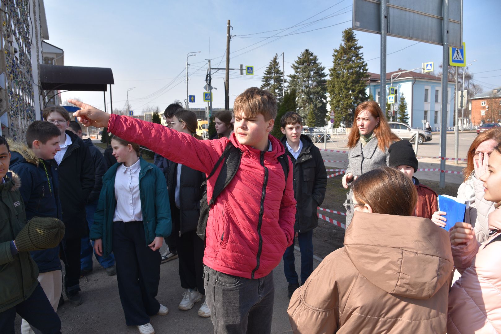 лотошино, лотошинская библиотека, лотошинский парк,