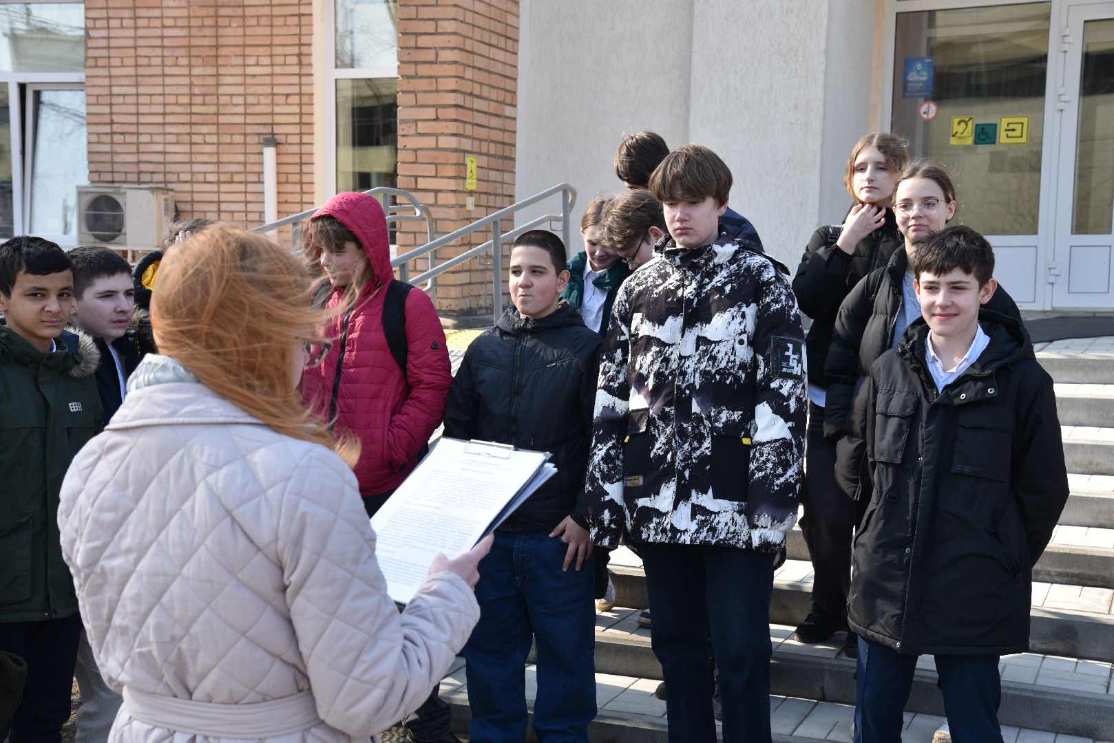 лотошино, лотошинская библиотека, лотошинский парк,