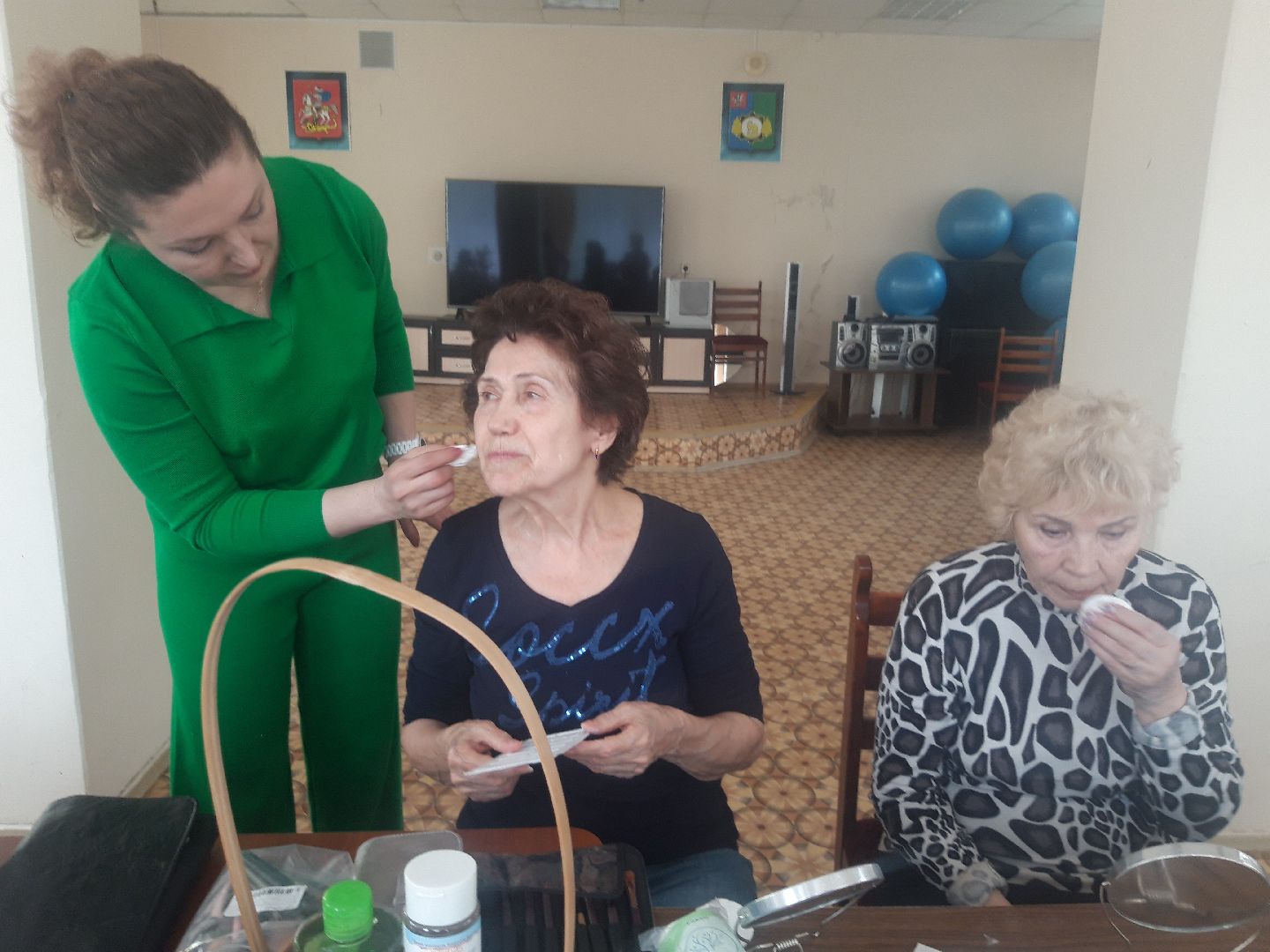 доброе дело, пенсионеры,