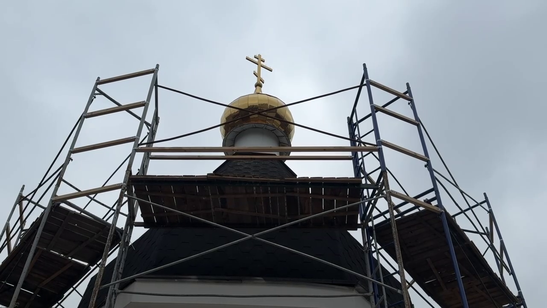 реутов, мемориал славы, часовня, реконструкция, леса, роспись часовни,