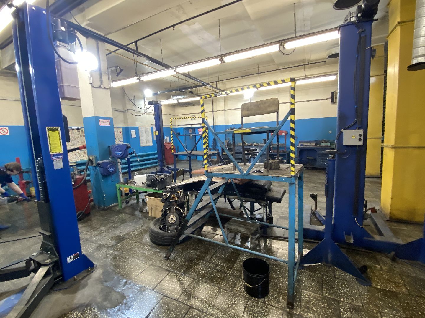 Скорая помощь, Автослесарь, Автослесарь для скорой,