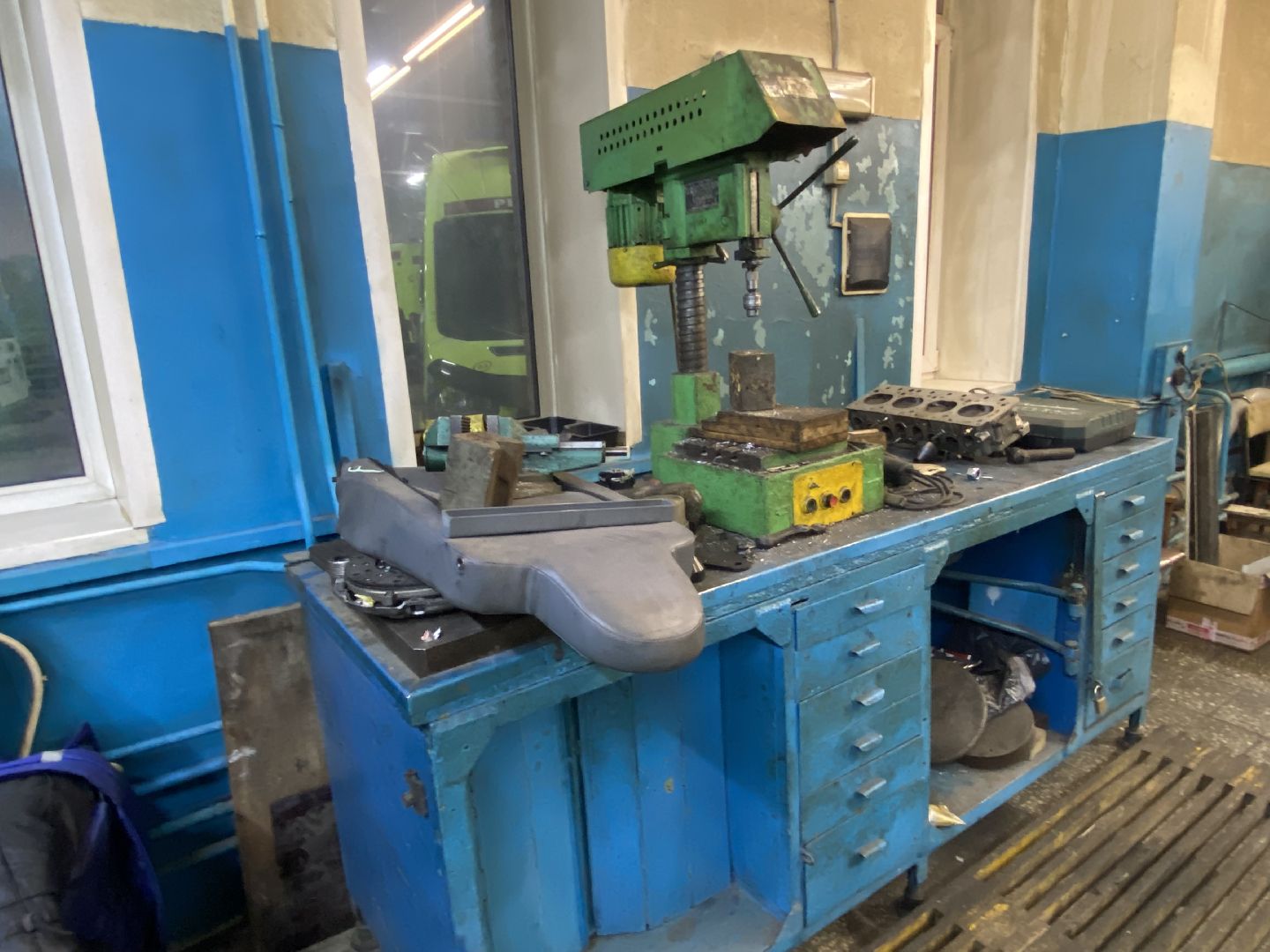 Скорая помощь, Автослесарь, Автослесарь для скорой,