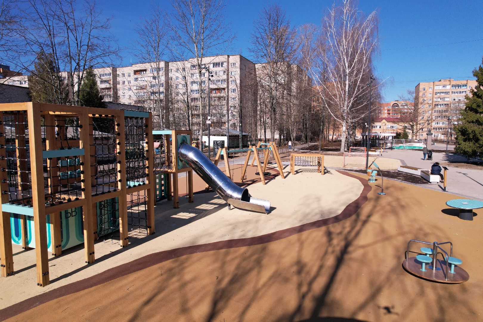 видео с коптера, сквер журавлева, благоустройство сквера в дубне,