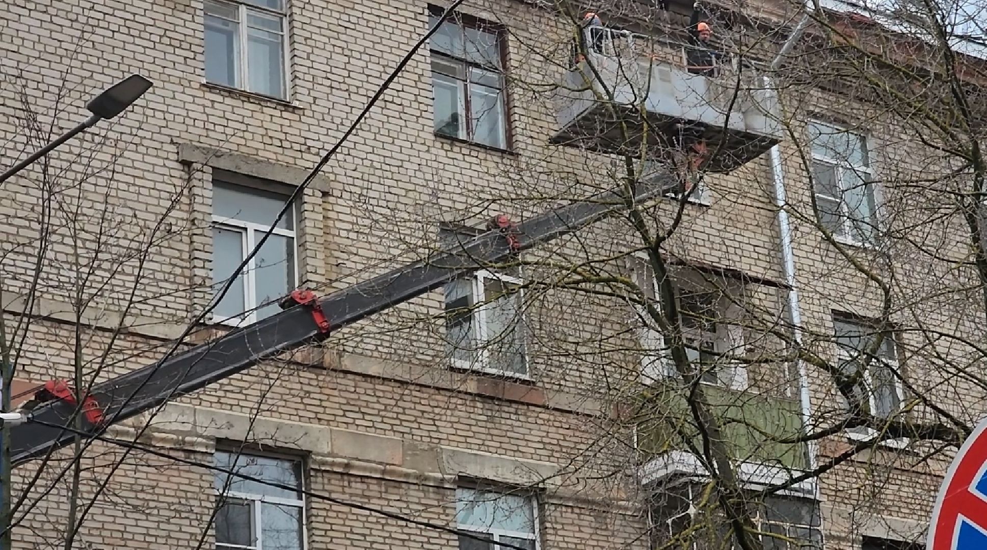 долгопрудный, водосточная труба, подъемный кран, капитальный ремонт домов, благоустройство,