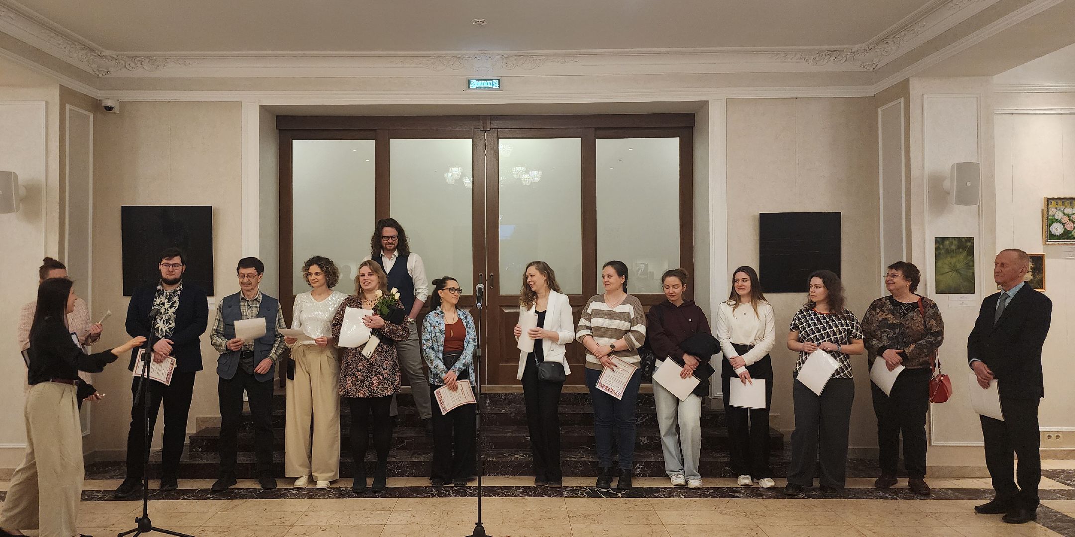 дубна, дк мир, дом культуры, выставка, оияи,