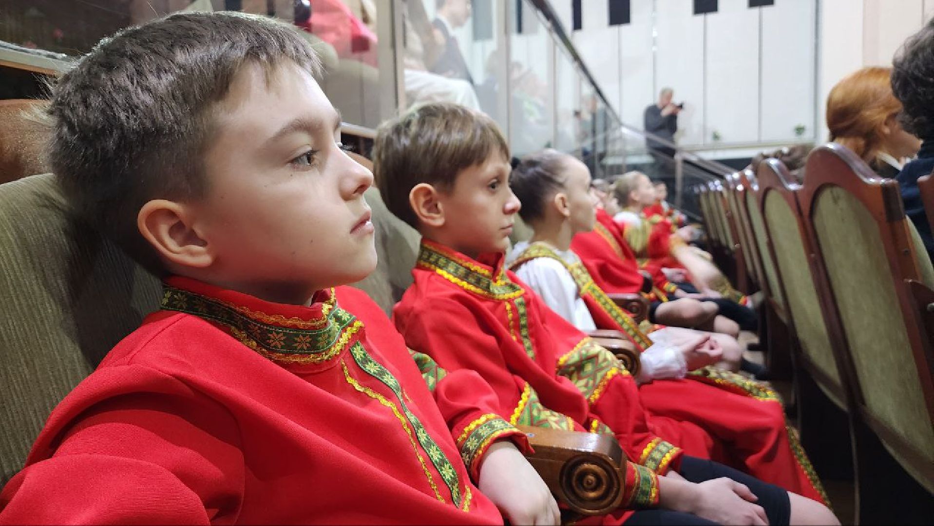 Дмитров, Гимназия Дмитров, Чжаоцин, КНР,