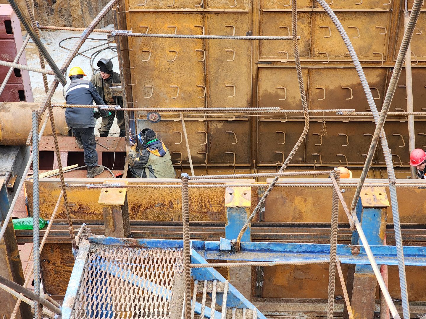 раменское, строительство, подземный пешеходный переход в Удельной, вертикальные видео,