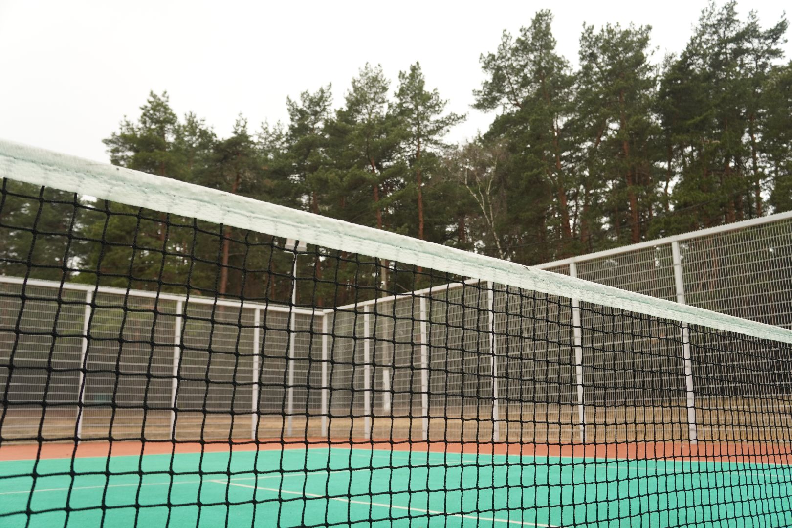 котельники, кузьминский лесопарк, теннисный корт, парки подмосковья,