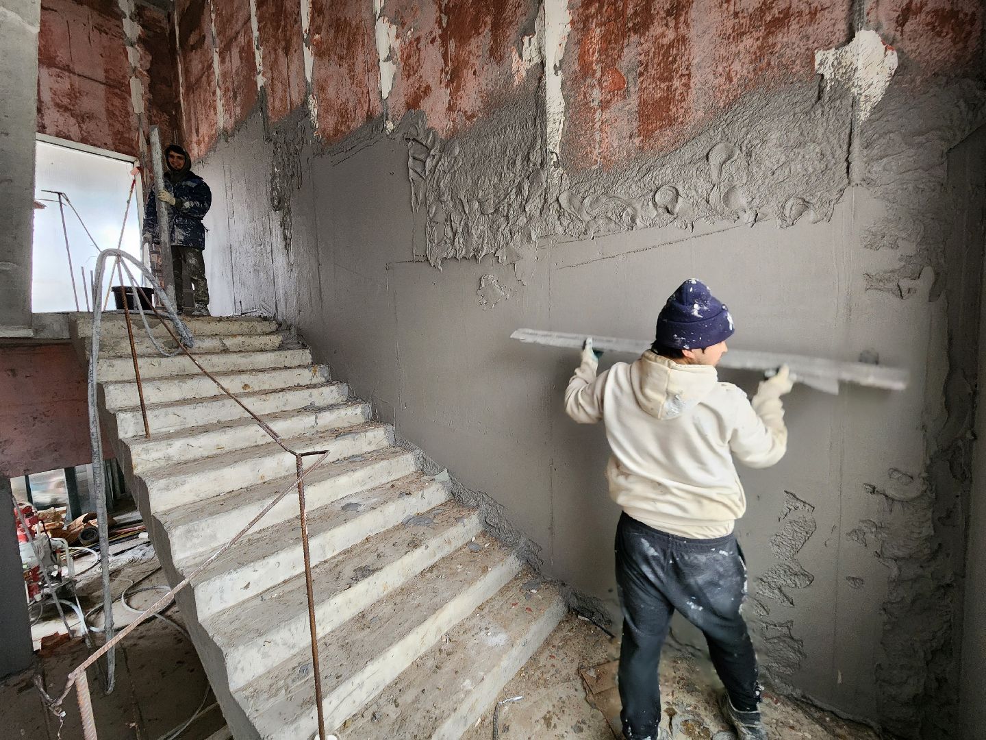 Чехов, школа 3, строительство пристройки на 200 мест, черновая отделка помещений, лестничные клетки, штукатурка, утепление фасада, монтаж инженерных сетей, госпрограмма московской области,