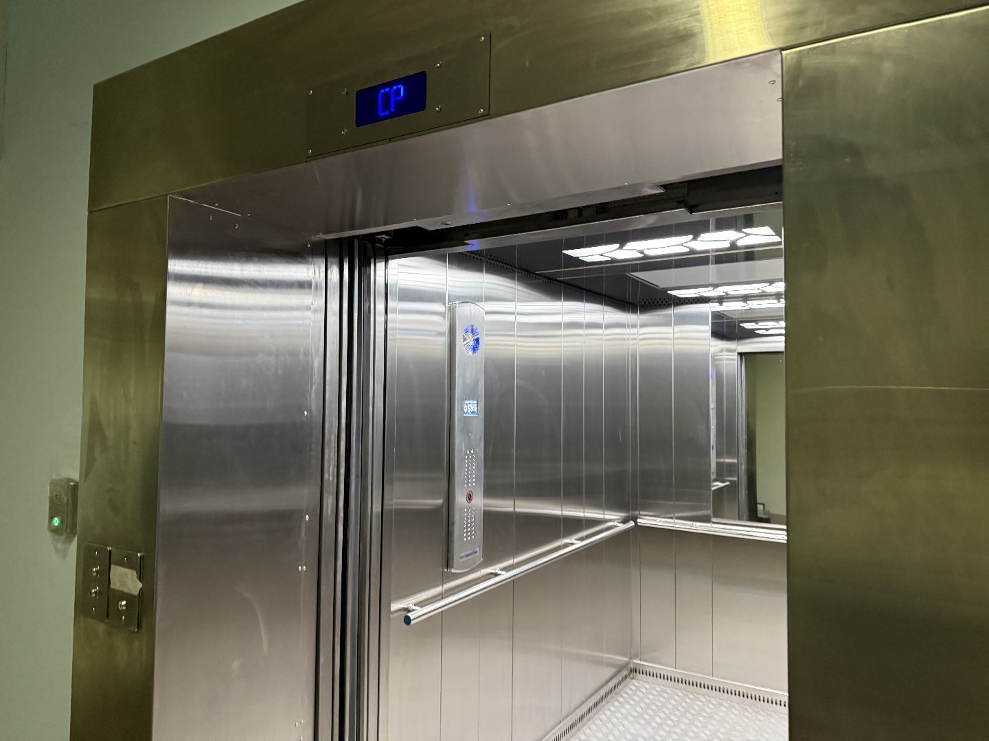 лифтовое оборудование, лифты, замена лифтов,