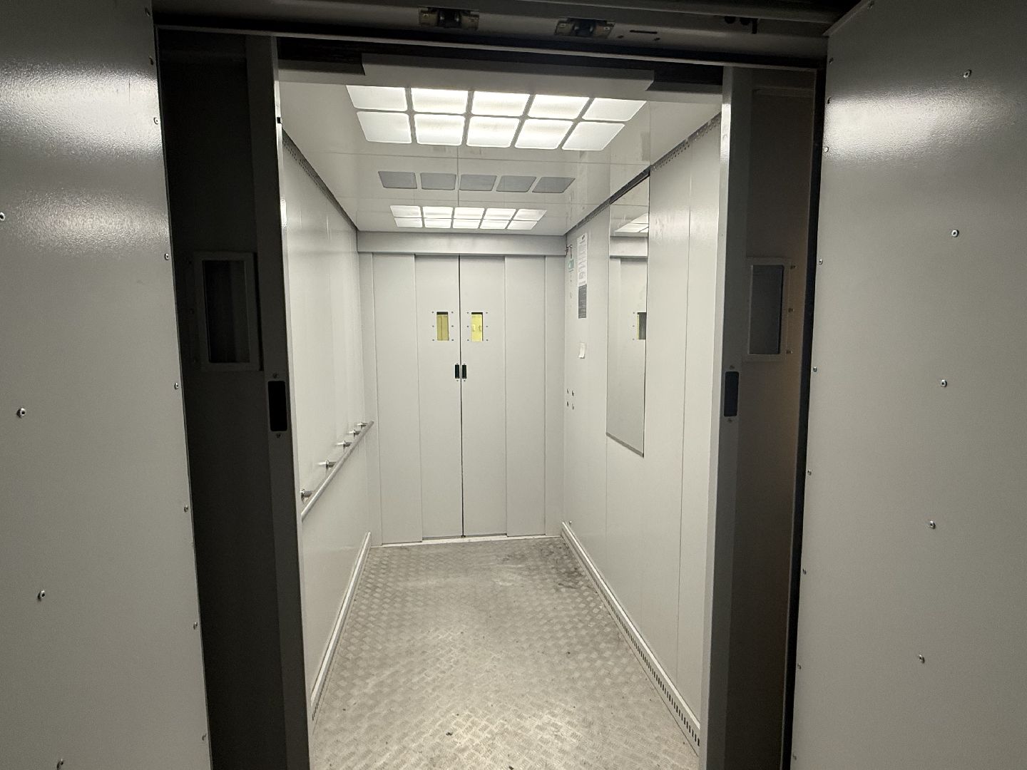 лифтовое оборудование, лифты, замена лифтов,