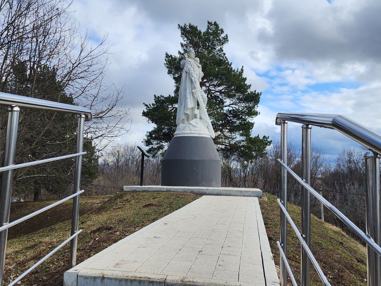 наро-фоминский городской округ, верея,воин-освободитель, история одного памятника, день Победы, Евгений Вучетич,