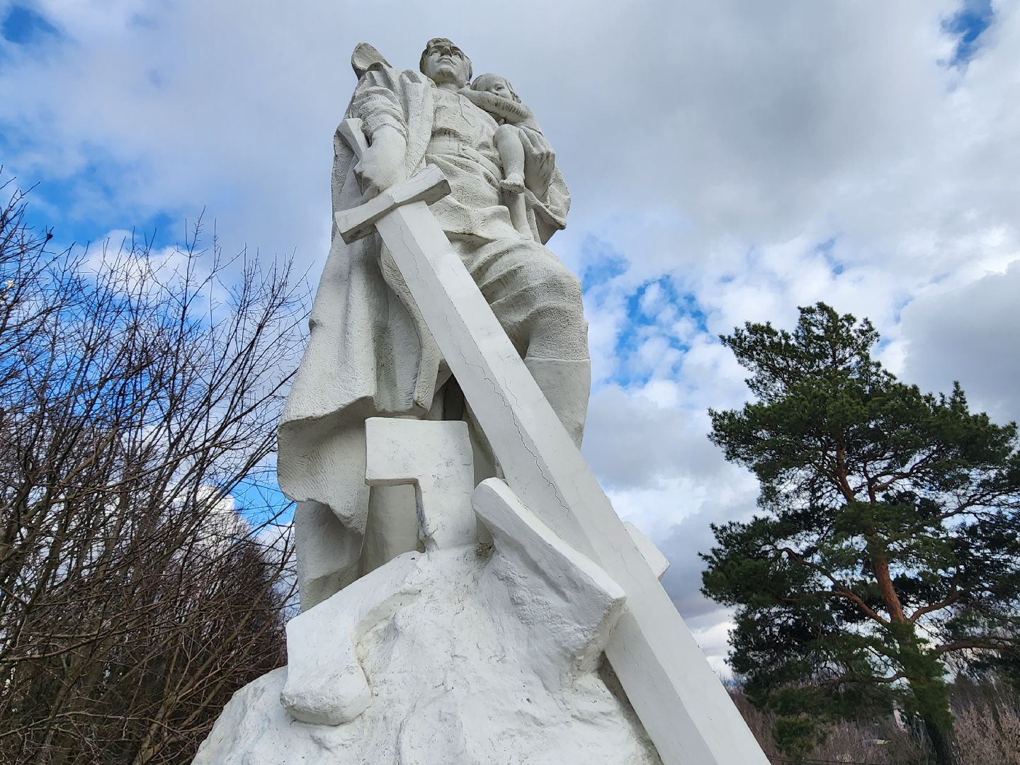наро-фоминский городской округ, верея,воин-освободитель, история одного памятника, день Победы, Евгений Вучетич,