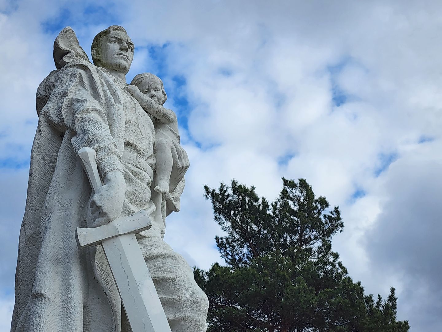 наро-фоминский городской округ, верея,воин-освободитель, история одного памятника, день Победы, Евгений Вучетич,