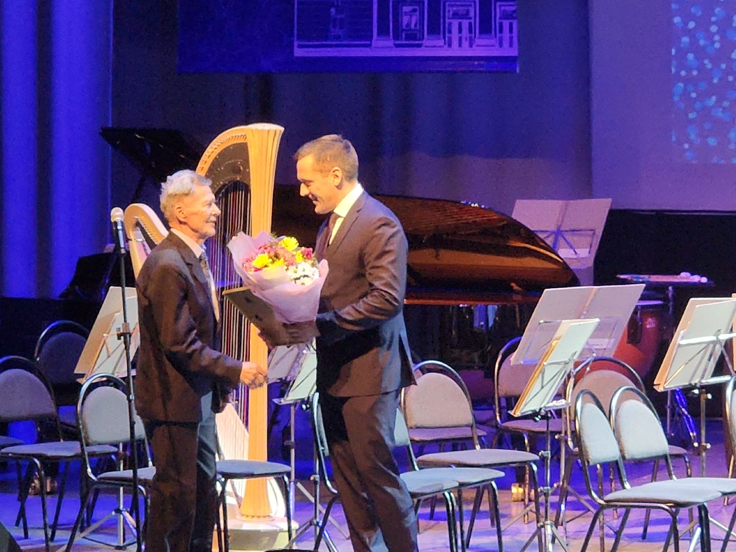 дубна, оияи, дк мир, день рожденья оияи, вручение наград, концерт,