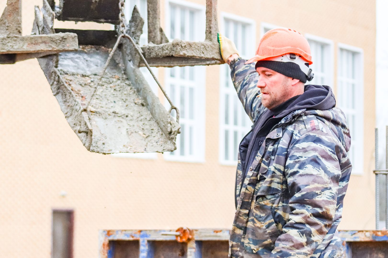 Клин, строительство, спорт, стройка спортшколы, люди, Подмосковье,