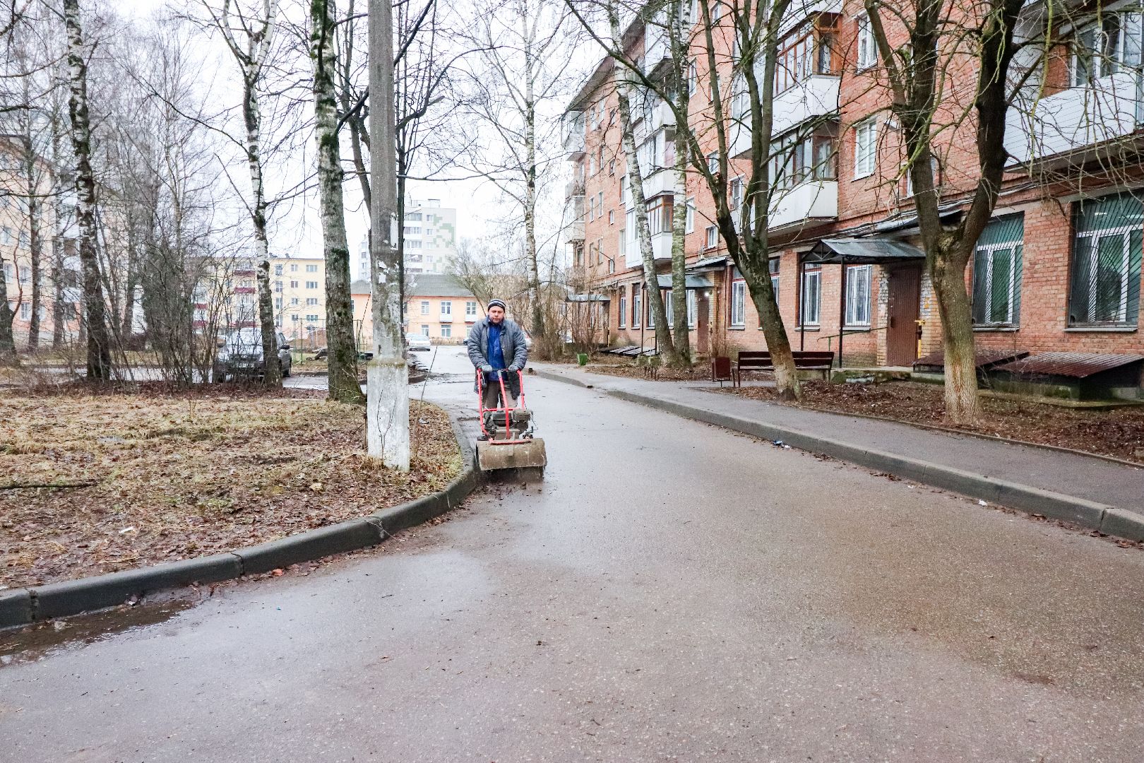 Клин, общество, ЖКХ, дворники, истории, уборка дворов,