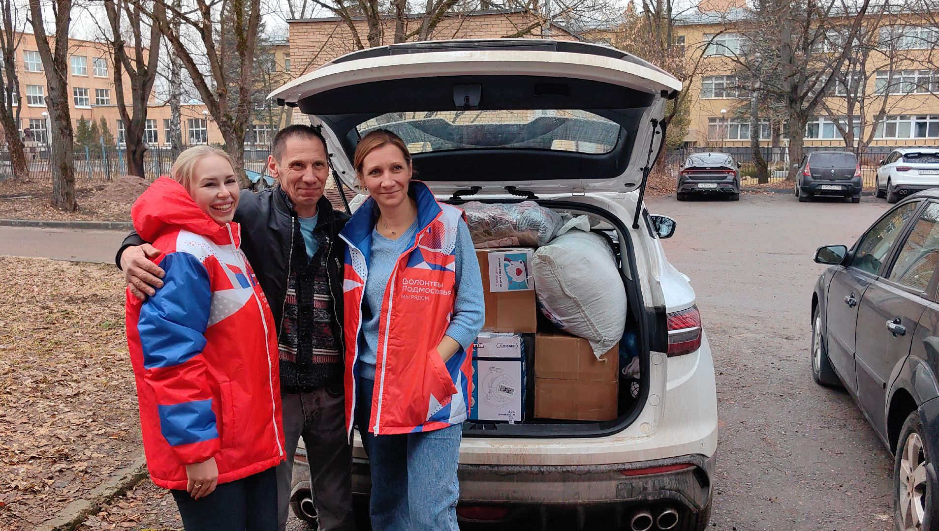 гуманитарная помощь, маскировочные сети, медикаменты, окопные свечи,