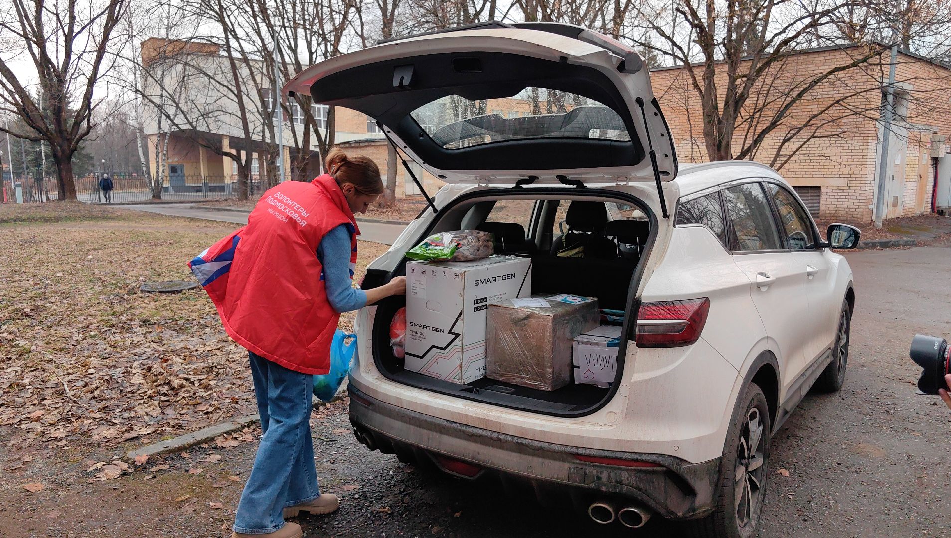 гуманитарная помощь, маскировочные сети, медикаменты, окопные свечи,