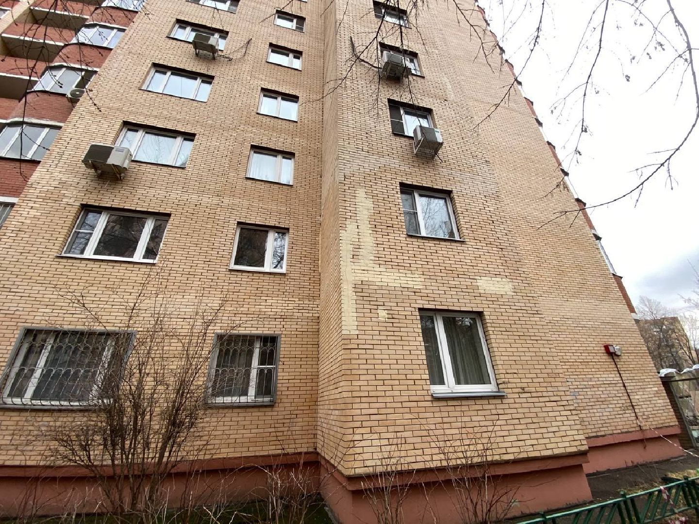 ремонт дома, ремонт фасада, ремонт дома на Школьной улице, ремонт дома в Красногорске,