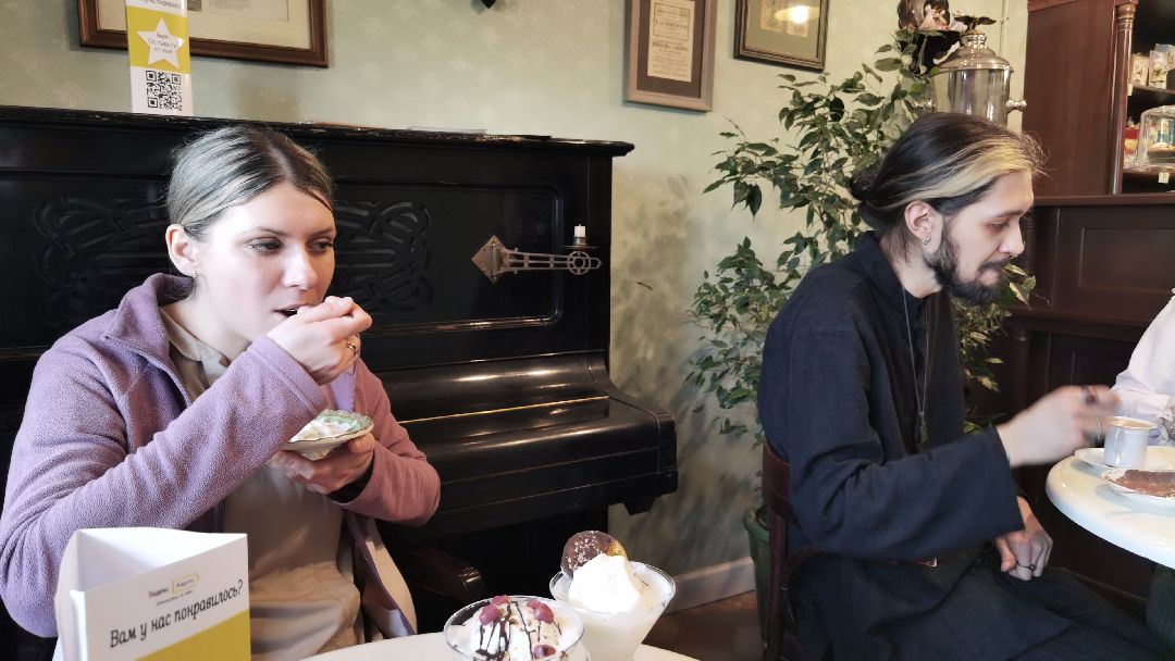 Коломна, общество