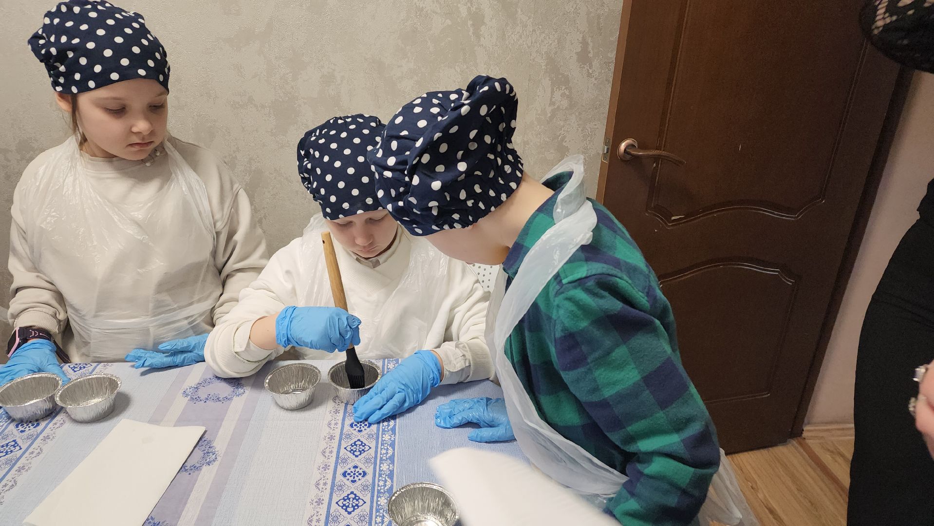 ивантеевка, центр социального обслуживания, дети с особенностями развития, мастер-класс,кухня, пирожные, социализация детей,