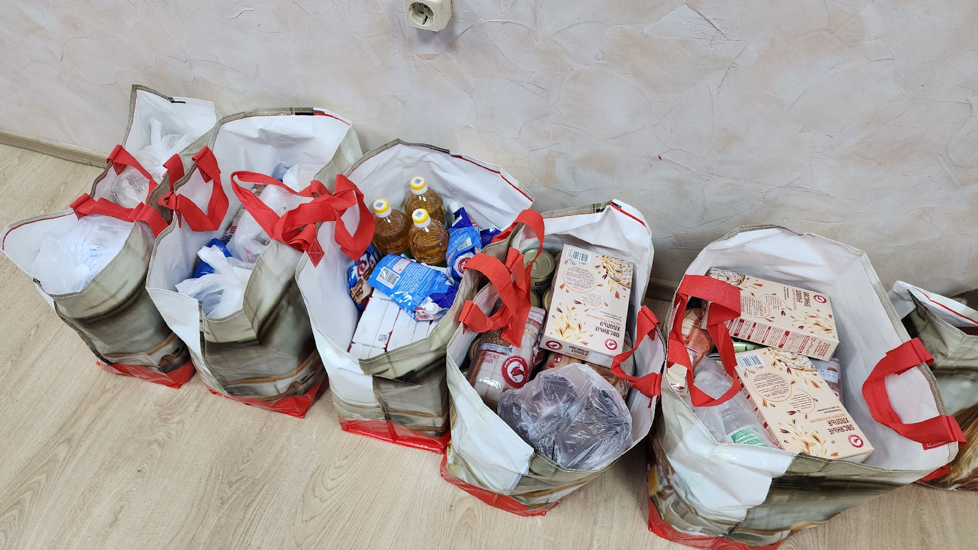 ивантеевка, центр социального обслуживания, дети с особенностями развития, мастер-класс,кухня, пирожные, социализация детей,