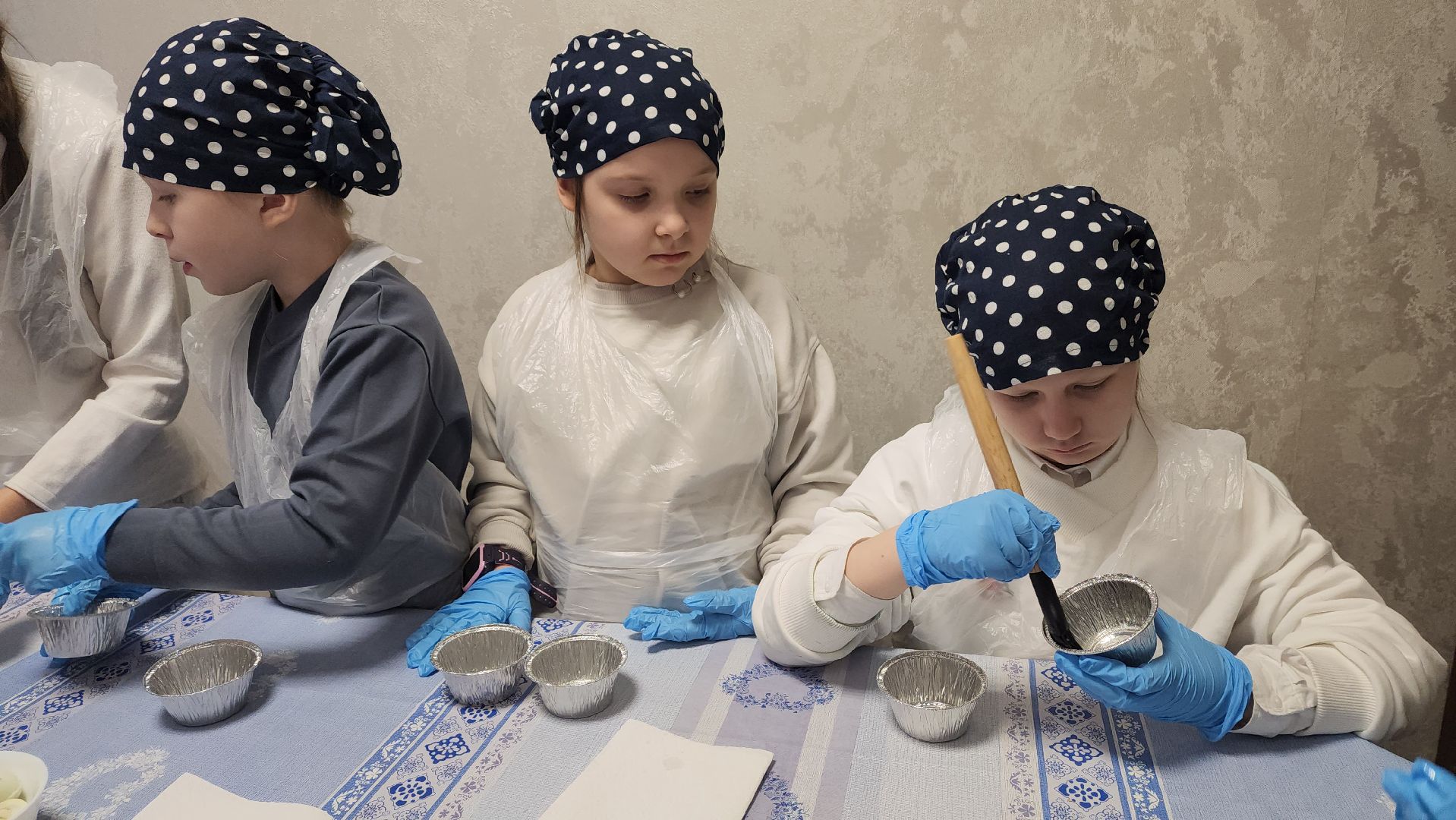 ивантеевка, центр социального обслуживания, дети с особенностями развития, мастер-класс,кухня, пирожные, социализация детей,