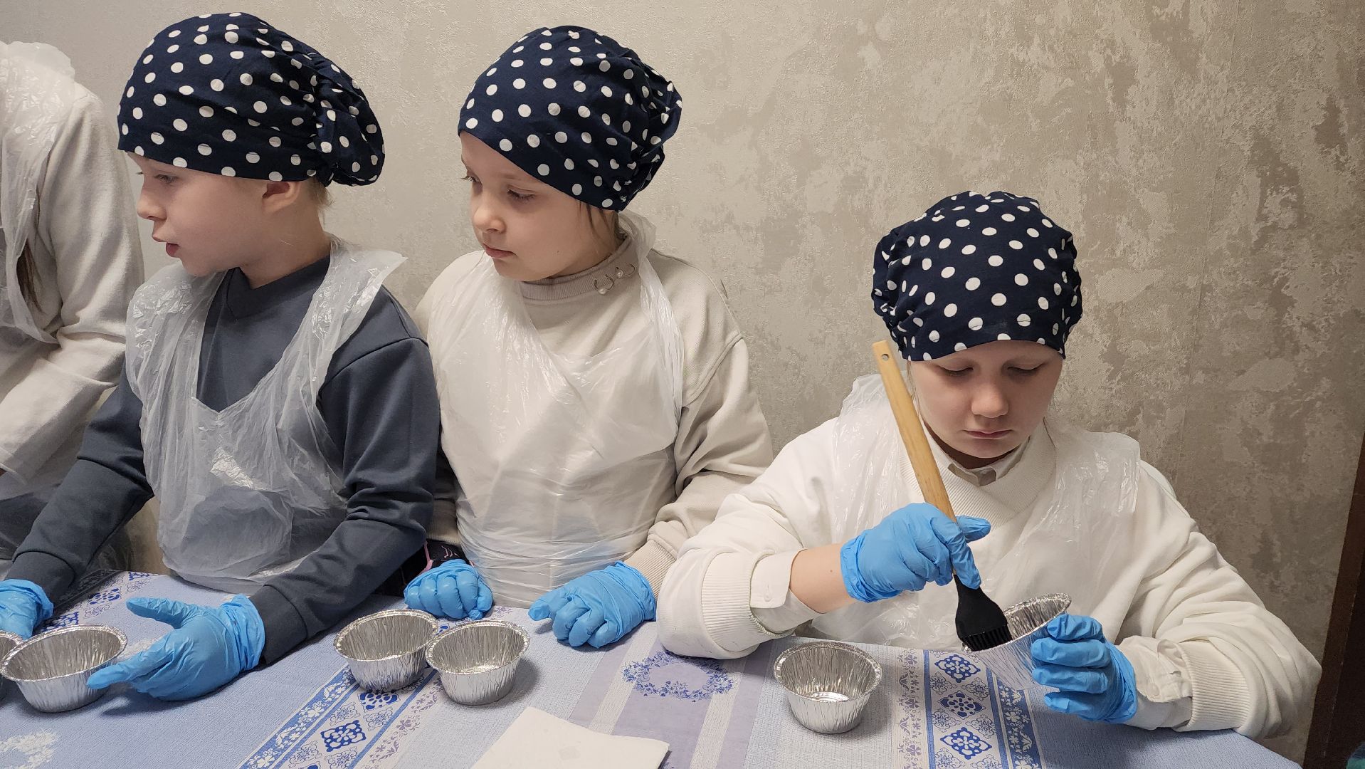 ивантеевка, центр социального обслуживания, дети с особенностями развития, мастер-класс,кухня, пирожные, социализация детей,