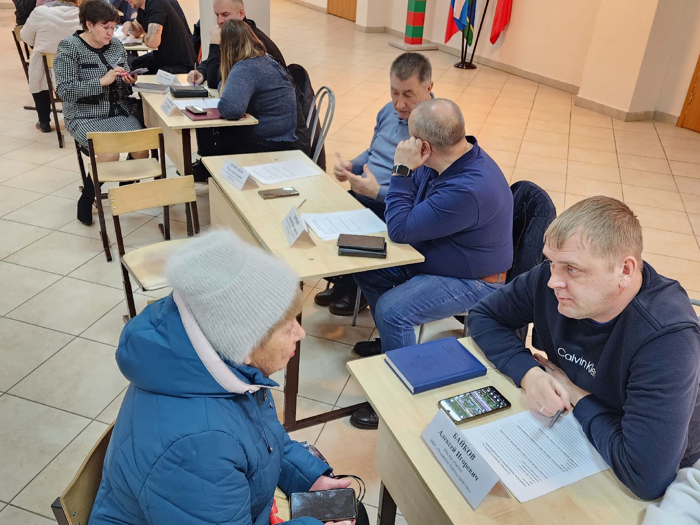 Чехов, поселок Любучаны, выездная администрация, встреча с жителями, обращения граждан, улица Заводская, текущий ремонт, отмостка, фасад, цоколь, мбу чеховское благоустройство,