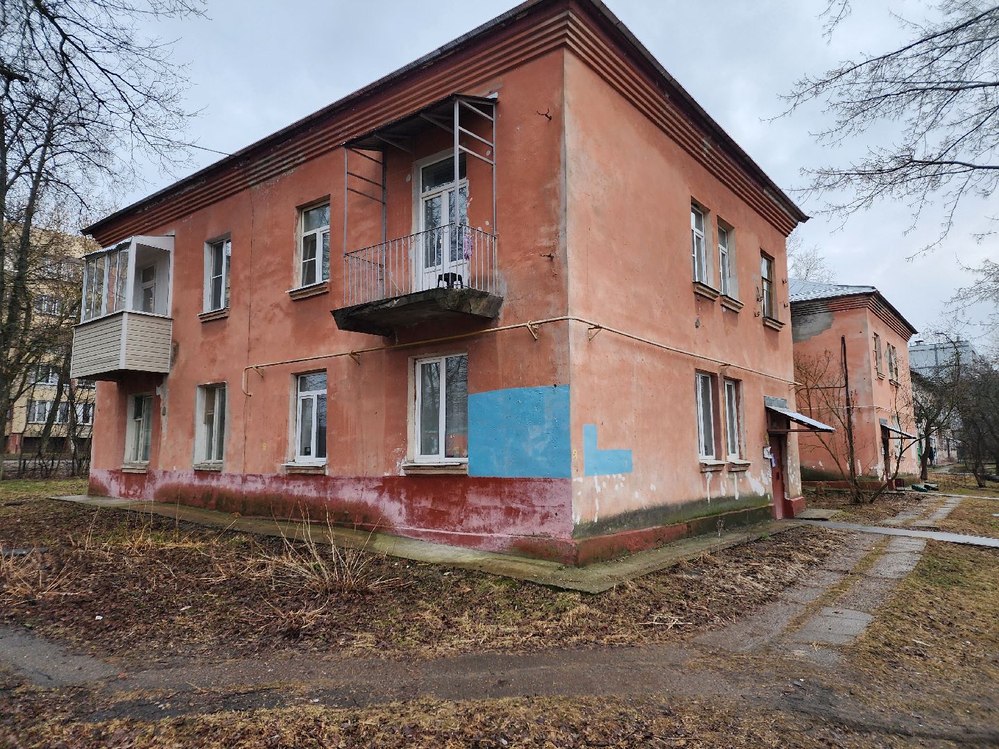 Чехов, поселок Любучаны, выездная администрация, встреча с жителями, обращения граждан, улица Заводская, текущий ремонт, отмостка, фасад, цоколь, мбу чеховское благоустройство,