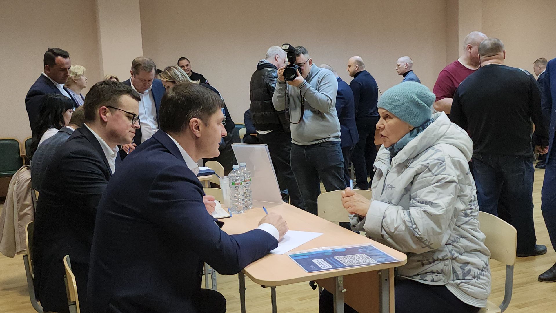 Люберцы, глава городского округа люберцы владимир волков, выездная администрация, снос незаконных объектов, просьба жителей,